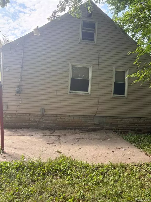 7551 WESTMINISTER AVENUE, Warren, MI 48091