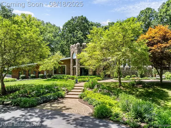 5336 Kensington Road, Brighton, MI 48114