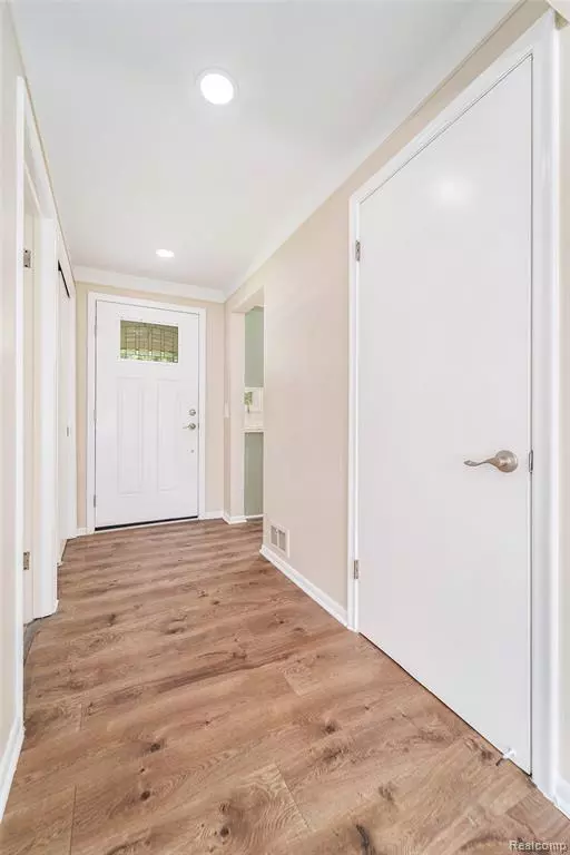 Troy, MI 48083,1206 Torpey Drive