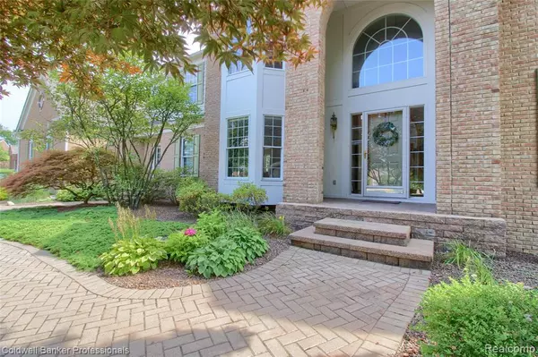 Plymouth, MI 48170,49733 Ash Court