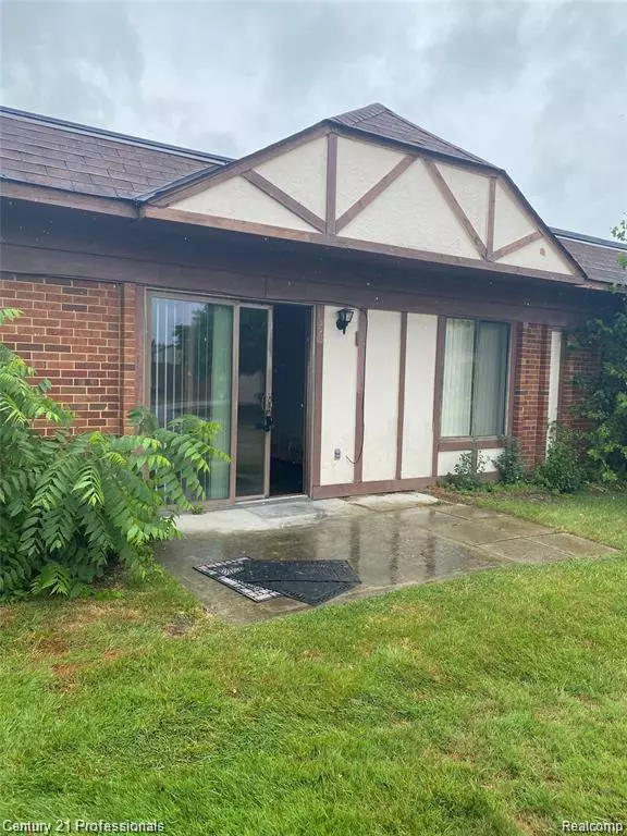 Warren, MI 48092,29900 N Grand Oaks Drive