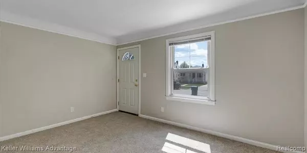 Lincoln Park, MI 48146,1424 Mayflower Avenue