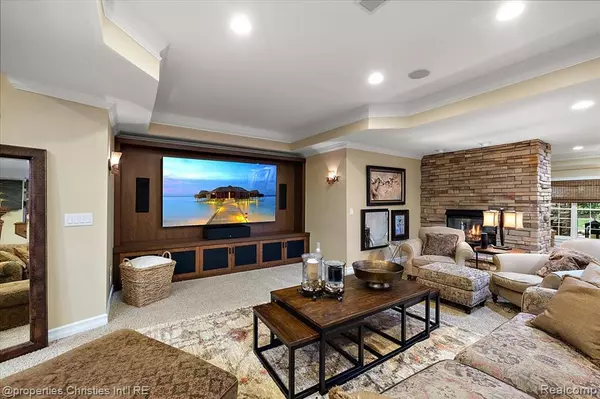 Northville, MI 48168,39412 Jasmine Circle