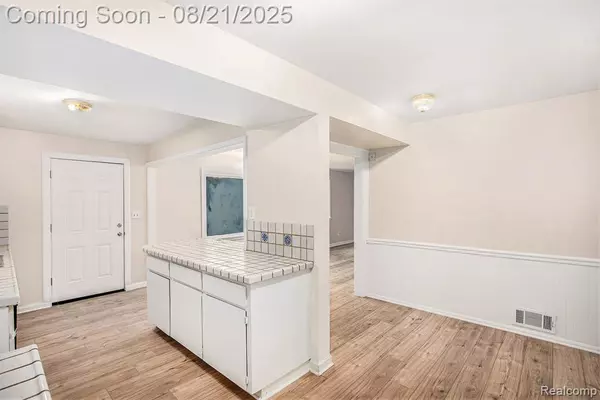 Flint, MI 48507,1920 Crestbrook Lane