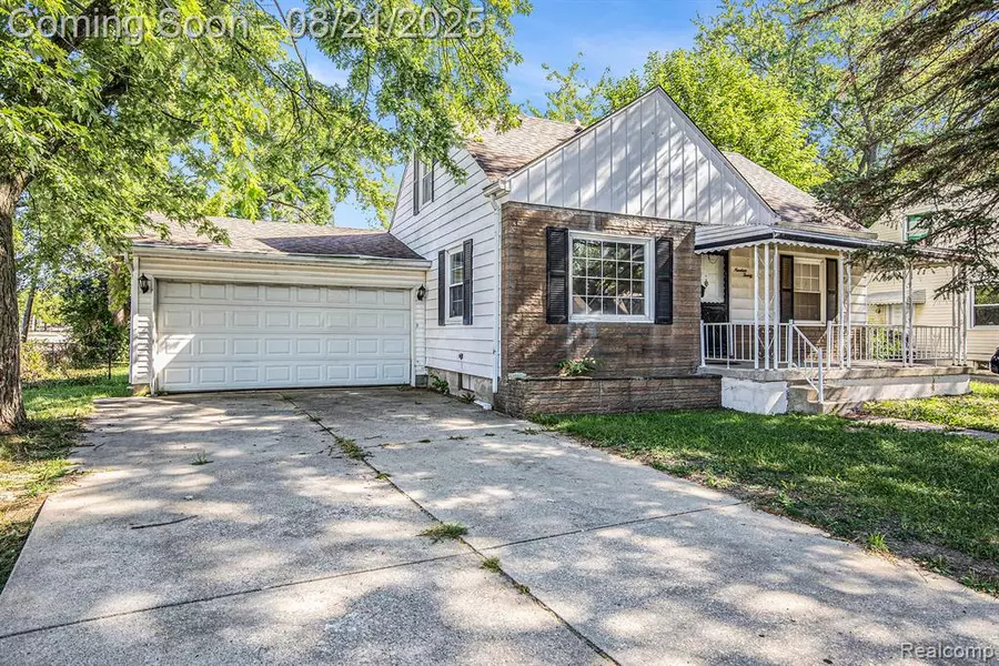 1920 Crestbrook Lane, Flint, MI 48507