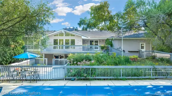 Farmington Hills, MI 48331,35550 Pleasant Valley Road