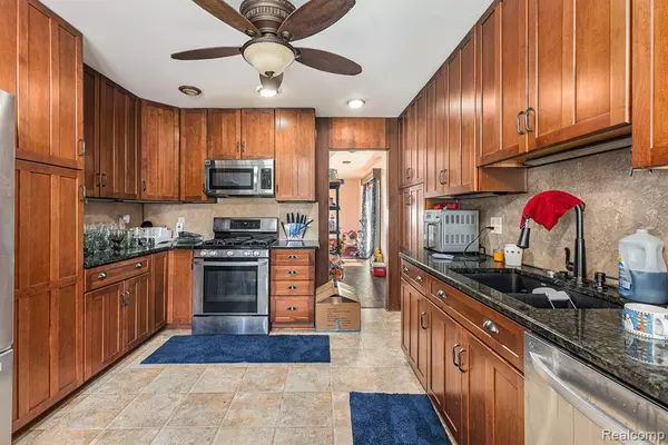Warren, MI 48091,5217 Mart Court