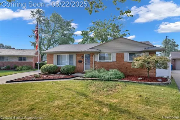 12432 Canterbury Drive, Warren, MI 48093