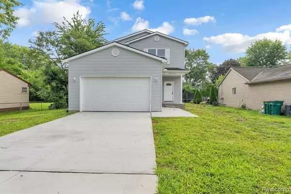 Romulus, MI 48174,6371 Loraine Street