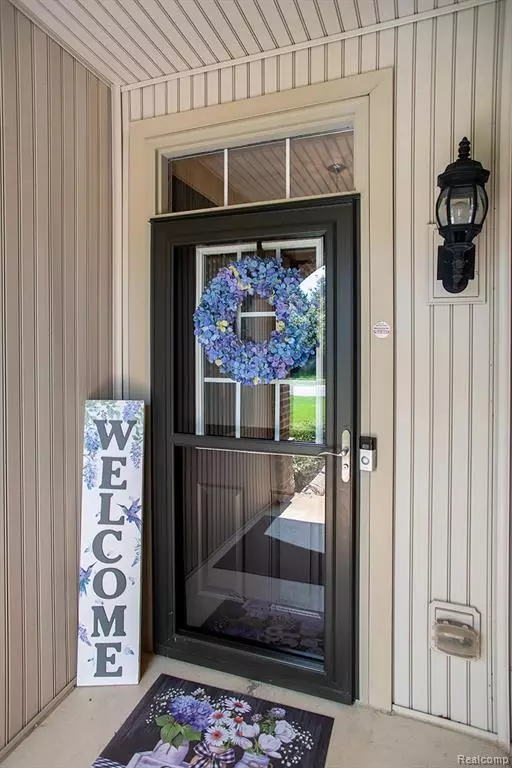 Flat Rock, MI 48134,27900 Paradise S Lane