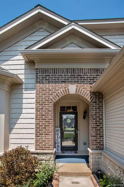 Flat Rock, MI 48134,27900 Paradise S Lane