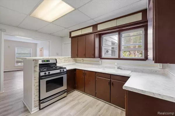 Howell, MI 48843,1257 Byron Road