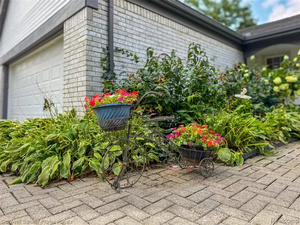 Troy, MI 48098,5075 Bayside Drive