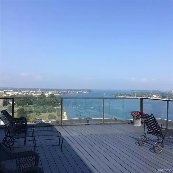 8200 E Jefferson Avenue, Detroit, MI 48214