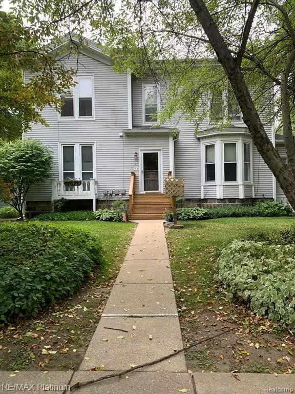 Howell, MI 48843,419 N State Street