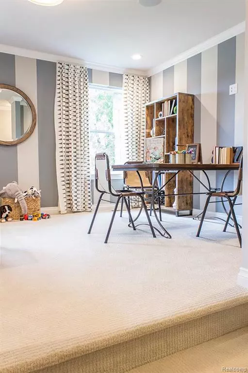 Novi, MI,22683 Novi Road