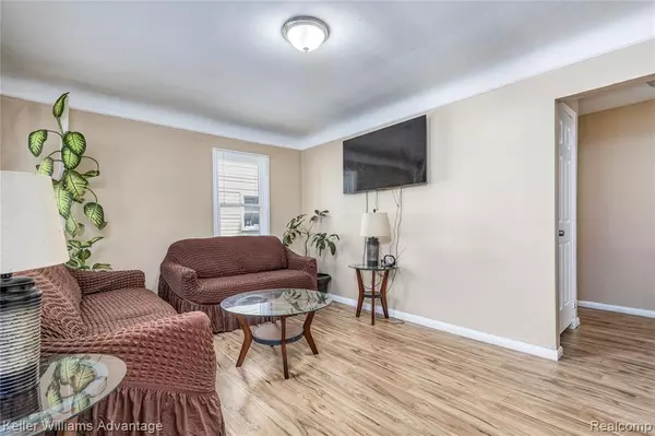 Detroit, MI 48235,20210 Archdale Street