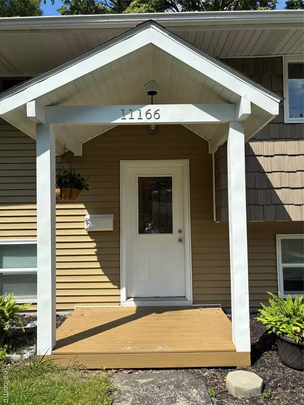 Grand Blanc, MI 48439,11166 Riverview Drive