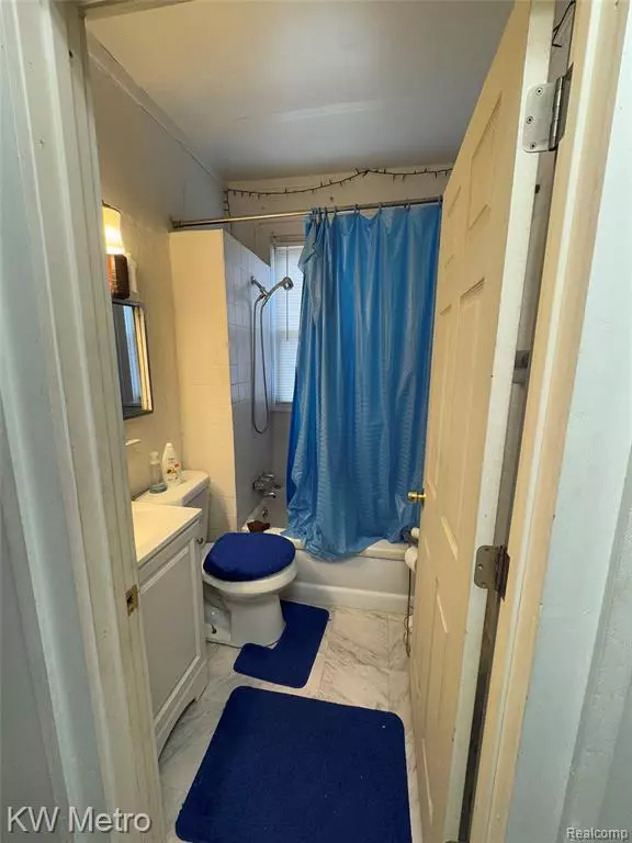 Detroit, MI 48238,15114 Holmur Street