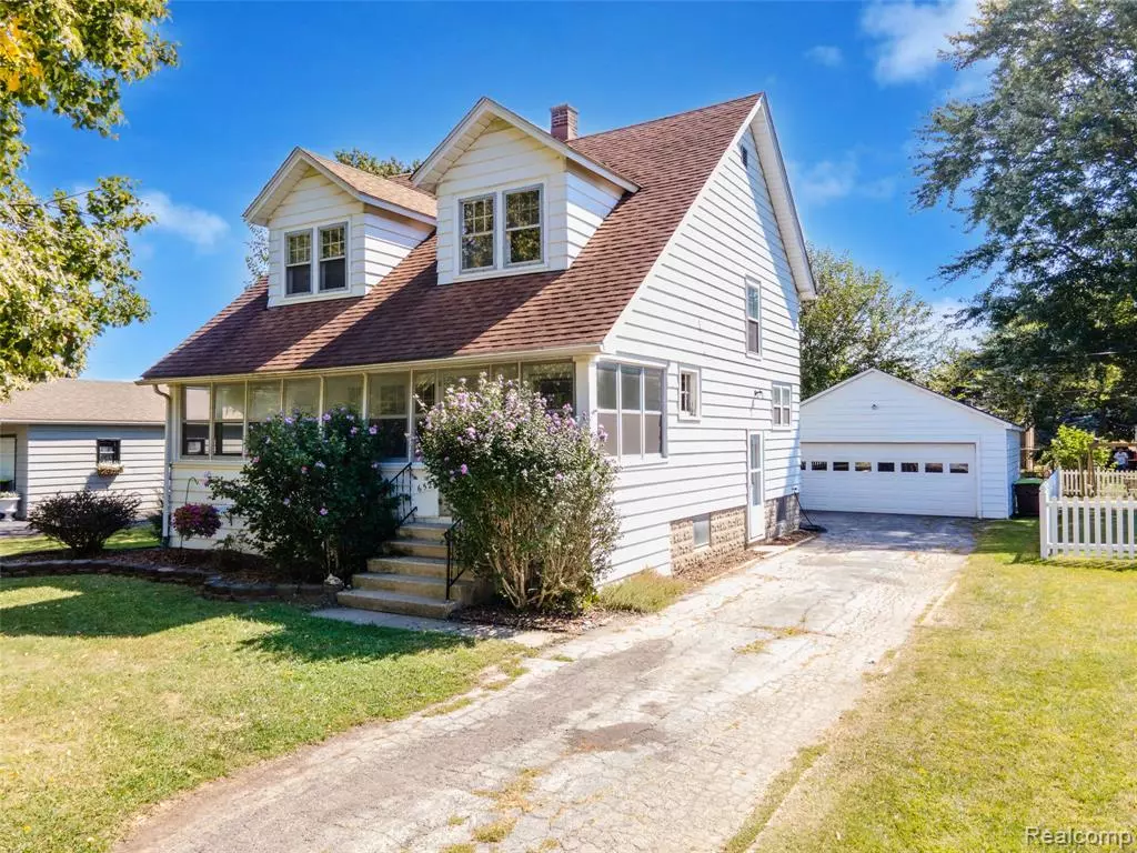 Monroe, MI 48162,652 Bentley Drive