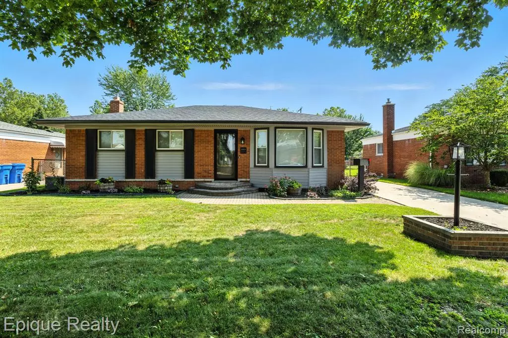 Warren, MI 48088,30834 Iroquois Drive