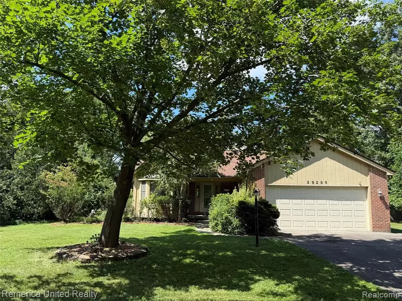 29205 Greening Street, Farmington Hills, MI 48334