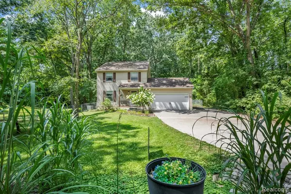 Brighton, MI 48116,6550 Avon Drive