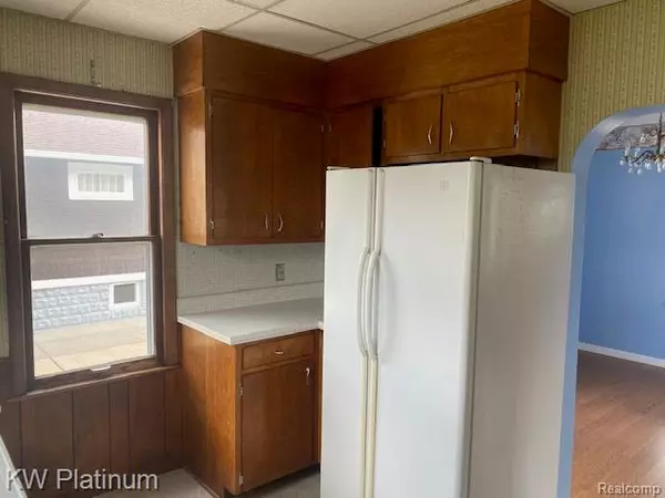 Port Huron, MI 48060,423 16th Street