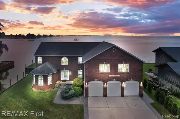 MI,7953 Bouvier Bay