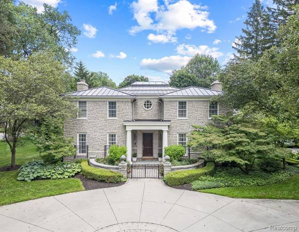 5425 Brookdale Road, Bloomfield Hills, MI 48304