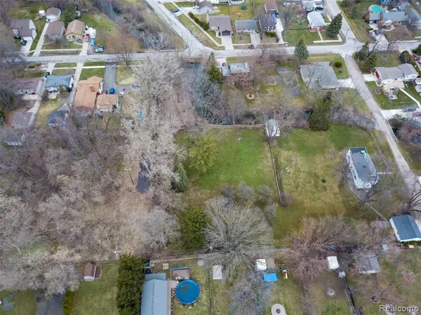 Clinton Twp, MI 48035,0 PAUL