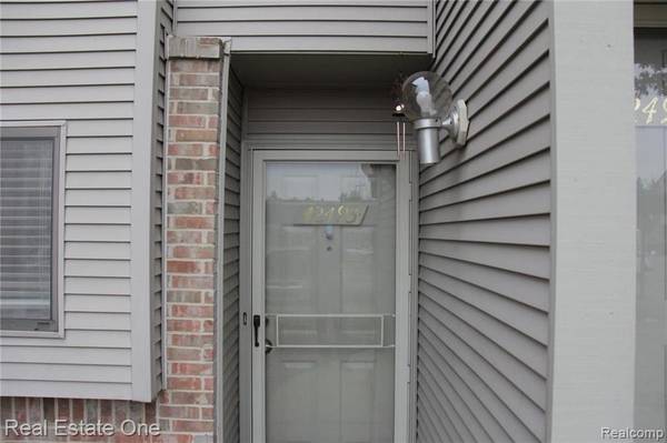 42493 LILLEY POINTE Drive, Canton, MI 48187