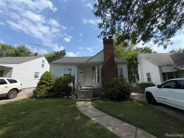 20293 Washtenaw Street, Harper Woods, MI 48225