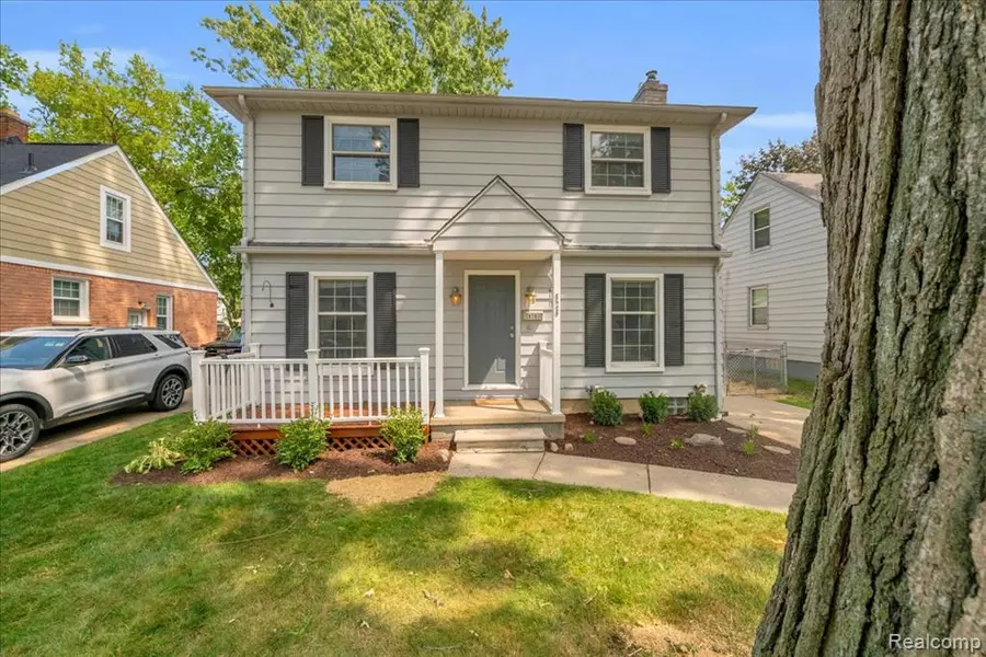 828 N Gainsborough Avenue, Royal Oak, MI 48067