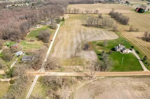 Howell, MI 48855,N Schrepfer Road