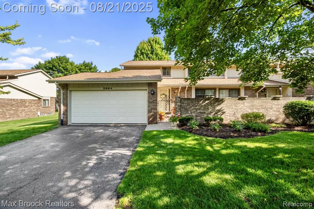 Rochester Hills, MI 48309,2864 Trailwood Drive