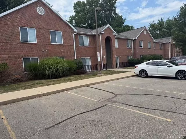 East Lansing, MI 48823,3021 Birch Row Drive