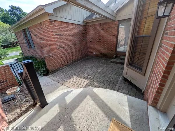 West Bloomfield, MI,7094 Danbrooke