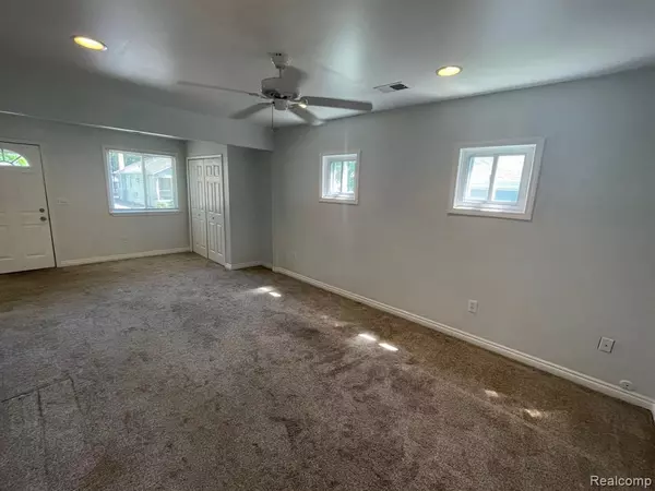 Ferndale, MI 48220,2115 SYMES Street