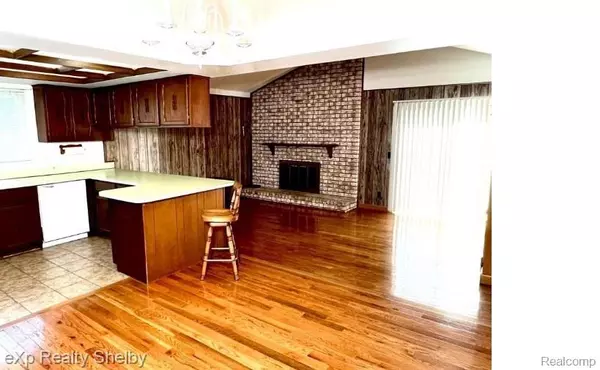 Sterling Heights, MI 48313,13770 White Cap Drive