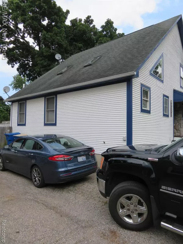 Waterford, MI 48327,5410 Fleet Avenue