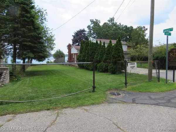 Waterford, MI 48327,5410 Fleet Avenue