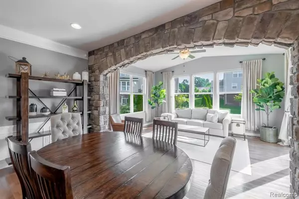 South Lyon, MI 48178,25000 Carriage Lane