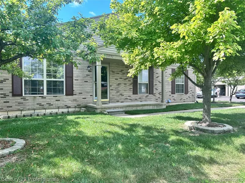 14151 Watersway Drive, Gibraltar, MI