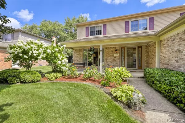 Canton, MI 48187,7776 S Royal Court