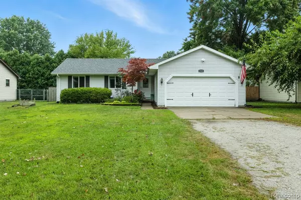3323 Krafft Road, Fort Gratiot, MI 48059