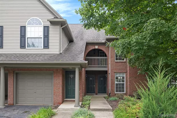 Novi, MI 48377,28139 Carlton Way Drive