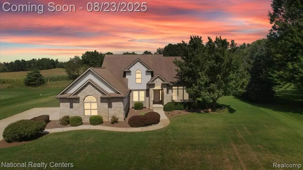 2858 Katie Lane, Milford, MI 48380