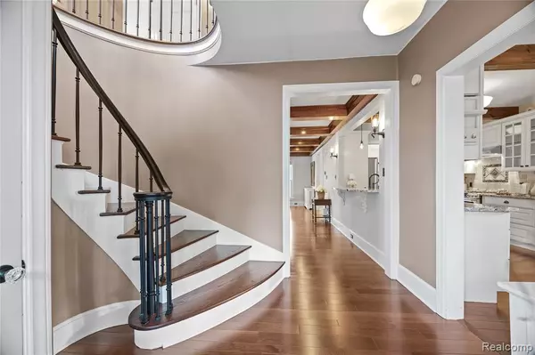 South Lyon, MI 48178,304 E Lake Street