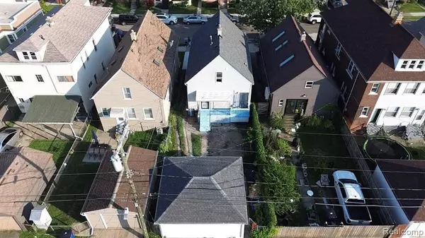 Hamtramck, MI 48212,2343 Edwin Street